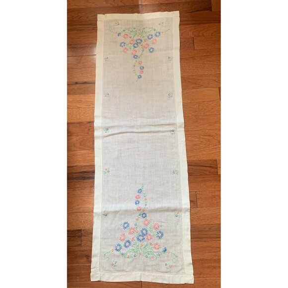 Vintage Floral Embroidered Linen Table Runner - 41" x 14.5" - Charming Handcraft - Picture 2 of 8